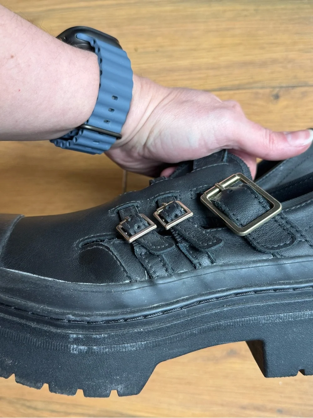 Converse Chuck Taylor All Star Lugged Heel Mary Jane – Black & Gold